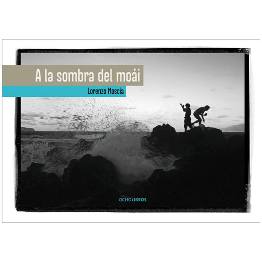 A la sombra del moái